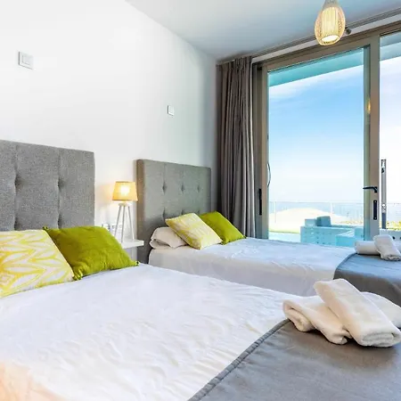 ヴィラ Luxury Lazaro Con Piscina Climatizada