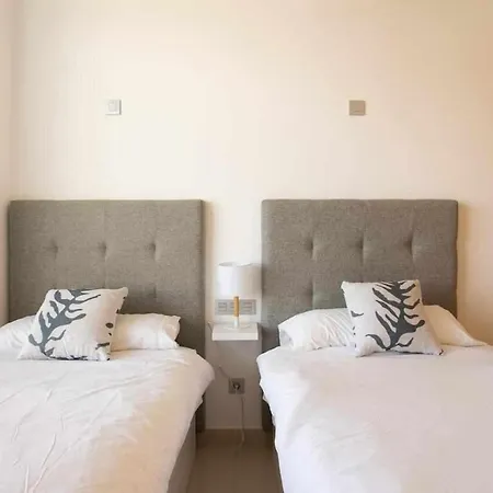 Luxury Lazaro Con Piscina Climatizada ヴィラ